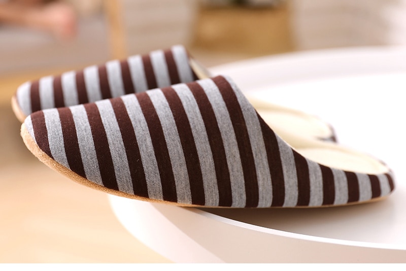 Women`s Winter Non-Slip Soft Slippers