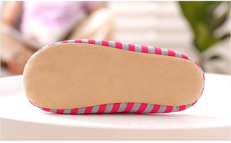 Women`s Winter Non-Slip Soft Slippers