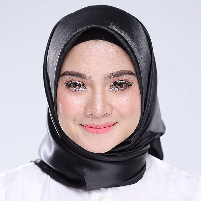 Women's Satin Headscarf Women's Satin Headscarf
